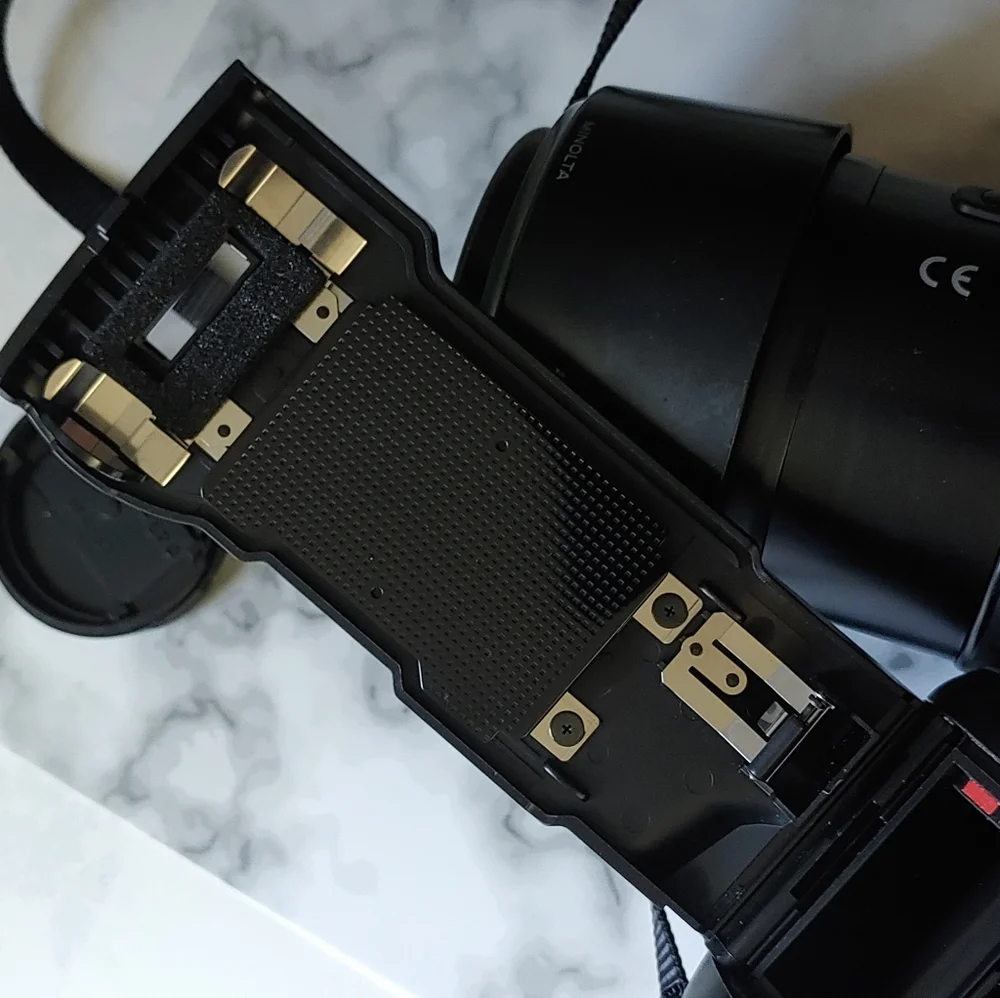 Vintage Minolta Camera - Picture 11 of 14